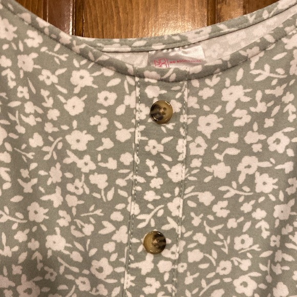 XXL Junior or XL Women’s No Boundaries Sage/White Floral Stretch High Low Dress - Picture 10 of 15